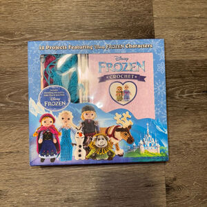 Disney Frozen Crochet Kit One Size Blue Pink